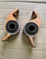 Задний сайлентблок переднего рычага Forester SG5-9